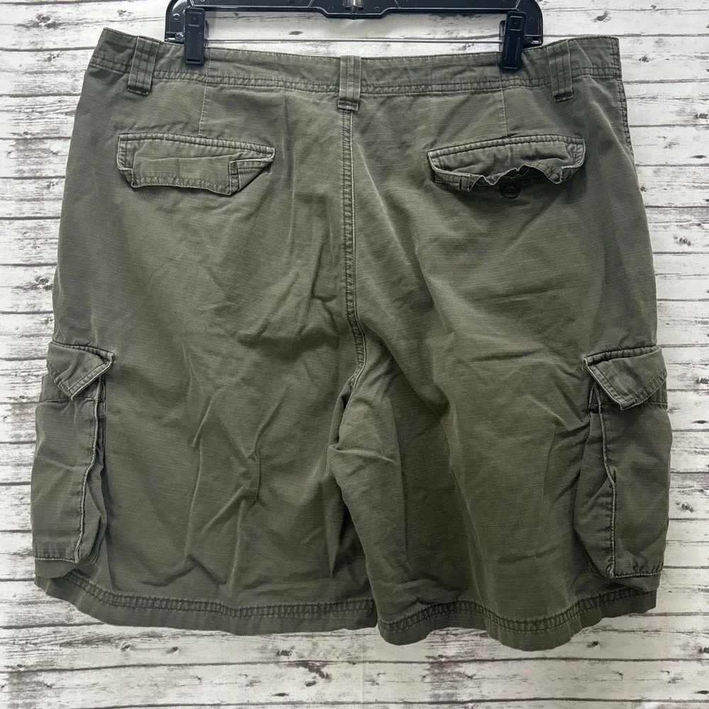 J. CREW Cargo Ripstop Shorts Distressed Military Green Button Fly Men 38 x 8